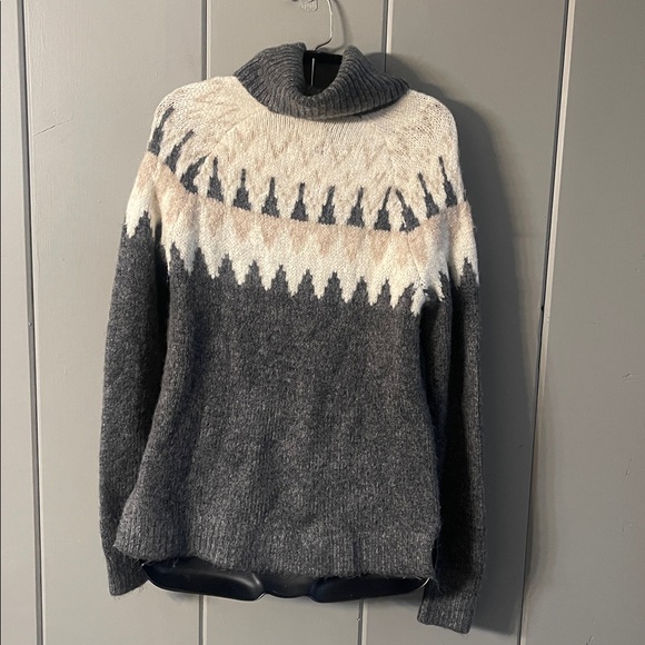 Abercrombie Fitch Turtleneck Sweater Fair Isle Gray White Winter Women’s XS - Picture 2 of 4